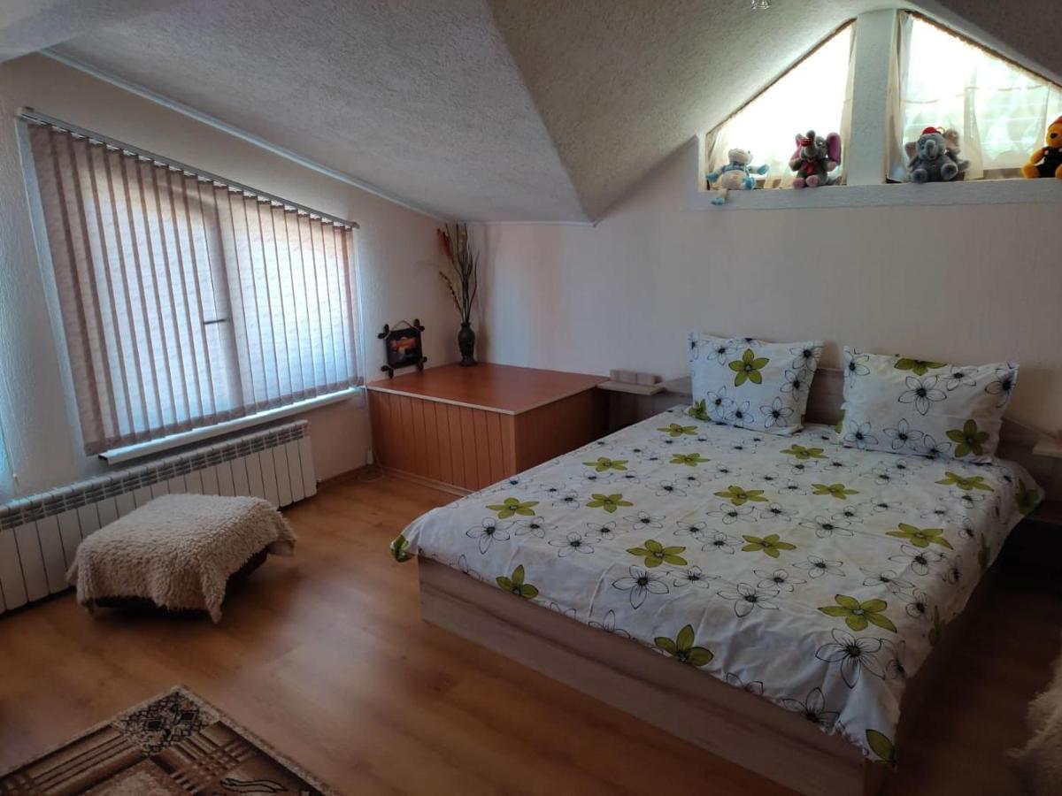 Къща За Гости Орфей Smolyan Buitenkant foto